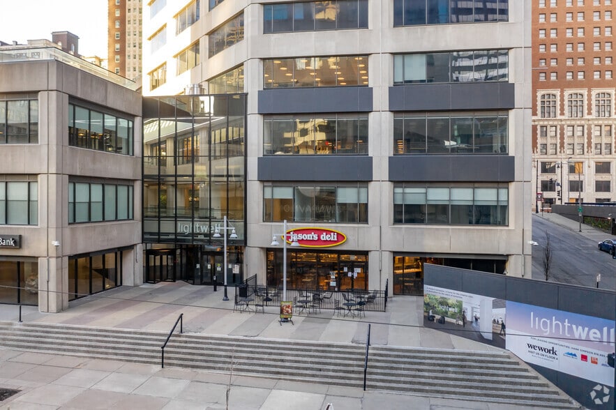 More Photos Of 1100 Main St, Kansas City Office For Lease