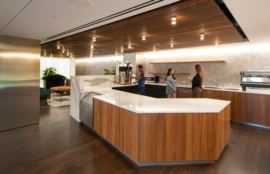 More Photos Of 1676 International Dr, McLean Office For Lease