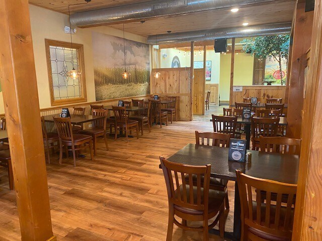 More Photos Of 1111-1113 South Blvd, Oak Park Restaurant For Lease