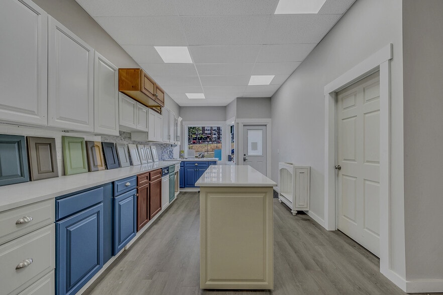 More Photos Of 515 Wyoming Ave, Scranton Flex For Sale