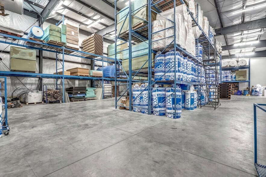 More Photos Of 48 Zion Station Ct, Troy Warehouse For Lease