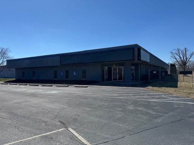 Primary Photo Of 675 Hennessy Way, Bowling Green Light Distribution For Lease