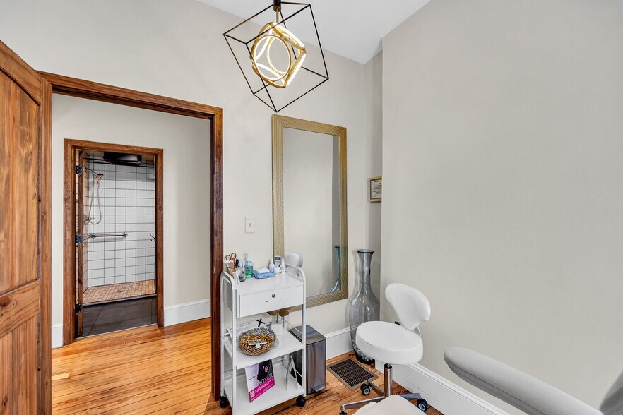 More Photos Of 126 S Spruce St, Winston-Salem Office Residential For Sale