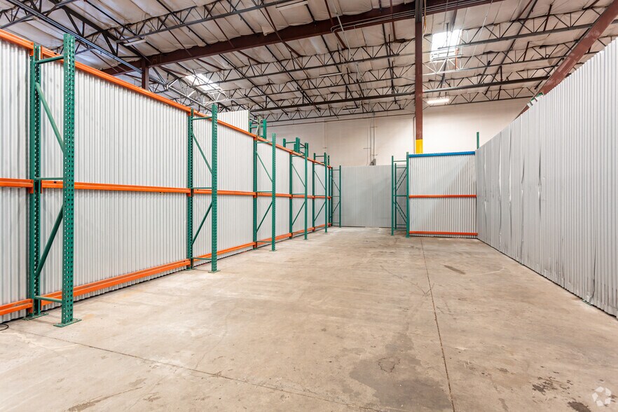 More Photos Of 801 SW 16th St, Renton Distribution For Lease