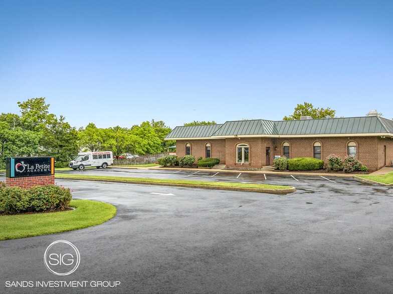 Primary Photo Of 6 Cardinal Park Dr SE, Leesburg Daycare Center For Sale