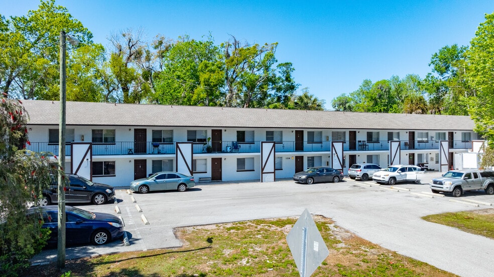 More Photos Of 1216 Kennedy Rd, Daytona Beach Apartments For Sale