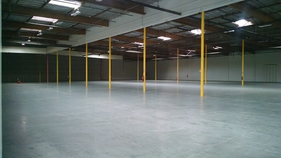 More Photos Of 4900-4904 Ampere Dr, Reno Distribution For Lease