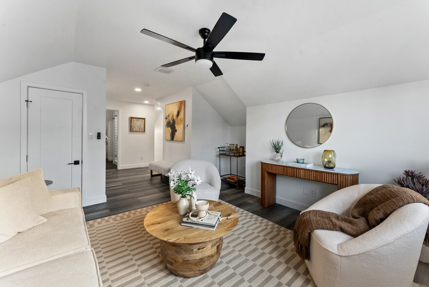 More Photos Of 832 Desty St, San Diego Apartments For Sale