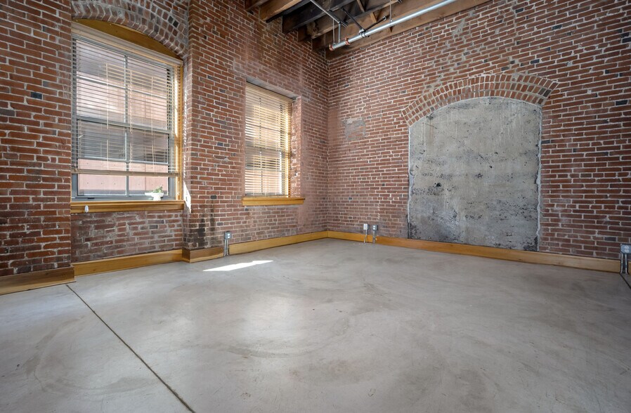 More Photos Of 1000 Spruce St, Saint Louis Apartments For Lease