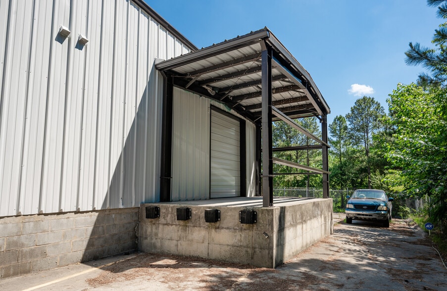 More Photos Of 2907 W Pettigrew St, Durham Warehouse For Lease