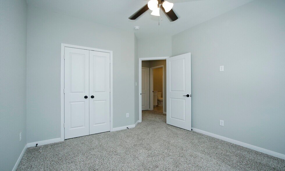 More Photos Of 14010 Longstreet rd, Willis Apartments For Sale