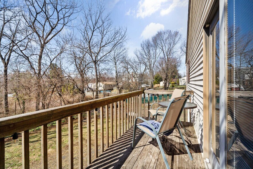 More Photos Of 309 Lynwood Ave, Jenkintown Warehouse For Sale