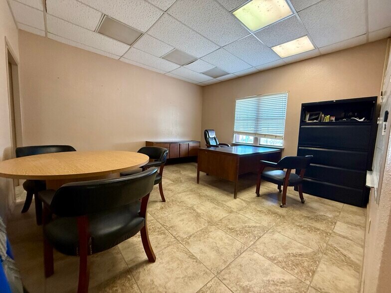 More Photos Of 2105 Maurice Rd, Odessa Warehouse For Sale