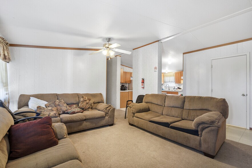 More Photos Of 298 State Highway 239, Kenedy Specialty For Sale