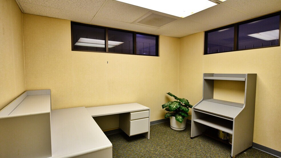 More Photos Of 9109 Baymeadows Rd, Jacksonville Medical For Lease