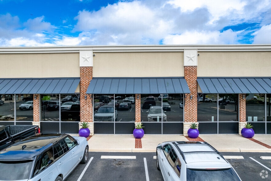 More Photos Of 2838 N Loop 1604 E, San Antonio Unknown For Lease