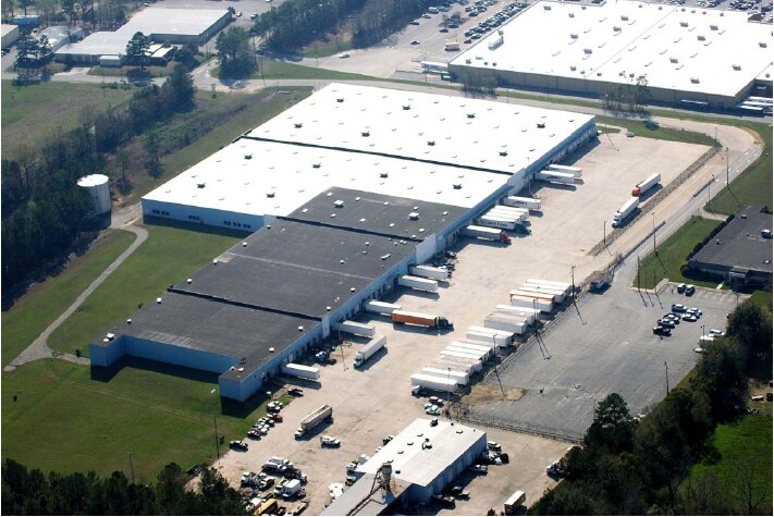 More Photos Of 1705 Colonial Dr, Thomasville Distribution For Lease