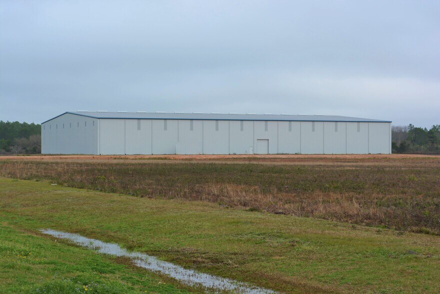 Primary Photo Of 130 Park Dr, Baxley Manufacturing For Lease