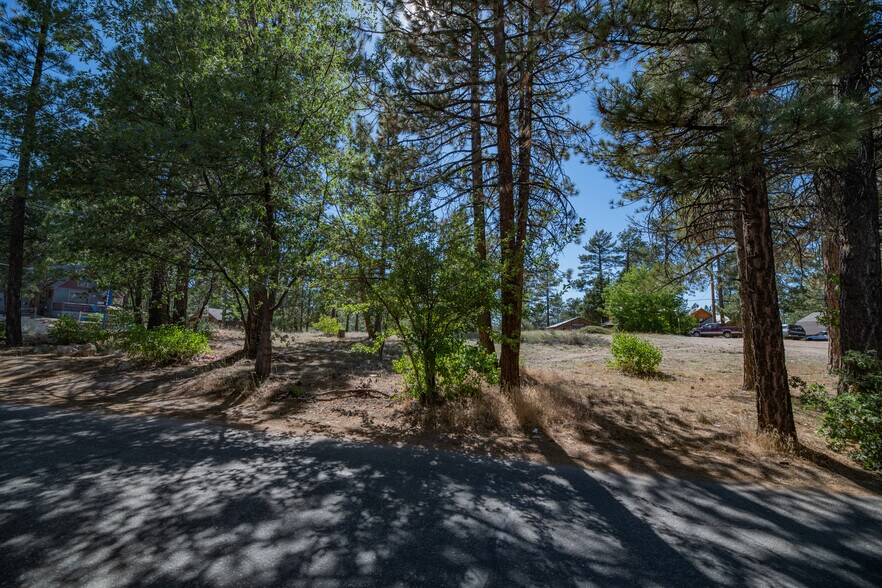 More Photos Of 40111 Big Bear Blvd, Big Bear Lake Land For Lease