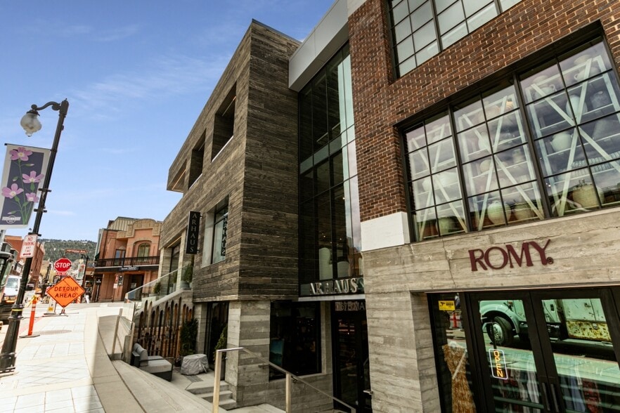 More Photos Of 639 Main St, Park City General Retail For Lease
