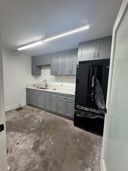 More Photos Of 9515 California Ave, South Gate Industrial For Sale