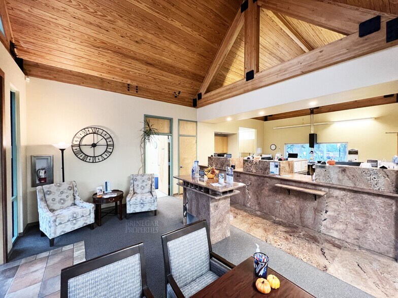 More Photos Of 12128 Ranch Road 620 N, Cedar Park Bank For Sale