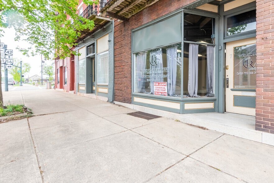 More Photos Of 1 E High St, London Storefront Retail Residential For Lease