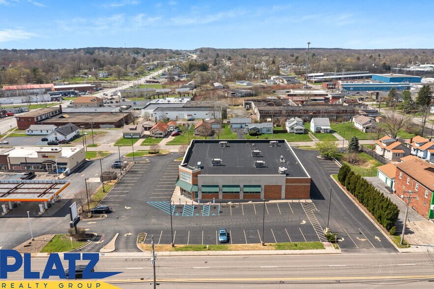 More Photos Of 40 N Meridian Rd, Youngstown Drugstore For Lease