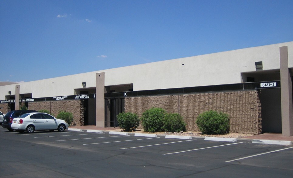 More Photos Of 3131 N 35th Ave, Phoenix Warehouse For Lease