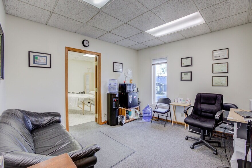More Photos Of 2434 Commerce Blvd, Mound Office For Sale