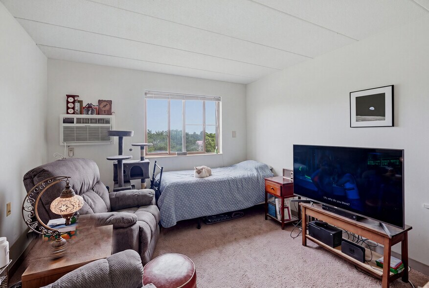 More Photos Of 985 Ivy Ave E, Saint Paul Apartments For Sale