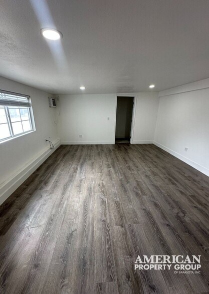 More Photos Of 155 W Dearborn St, Englewood Storefront Retail Office For Lease
