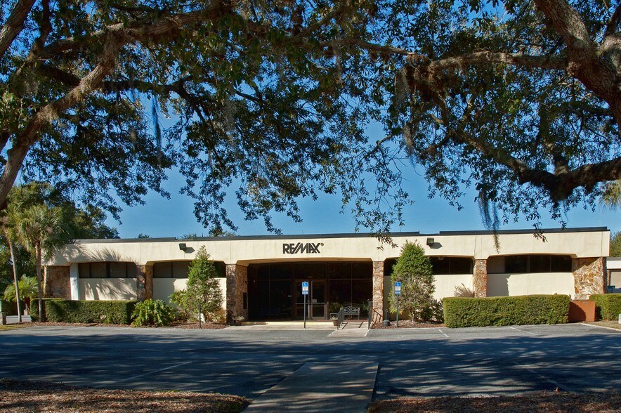 More Photos Of 2801-2803 S Bay St, Eustis Loft Creative Space For Lease