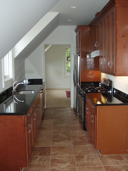 More Photos Of 333 G St, San Rafael Apartments For Sale