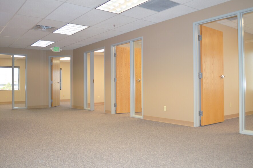 More Photos Of 6325 Gunpark Dr, Boulder Light Manufacturing For Lease