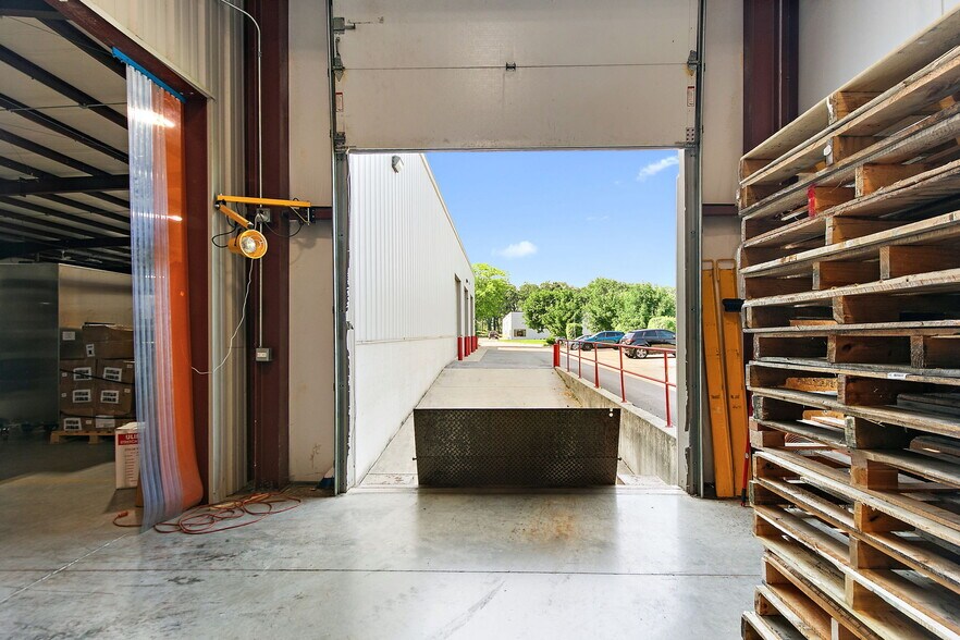 More Photos Of 203 Commercial Dr, Yorkville Warehouse For Sale