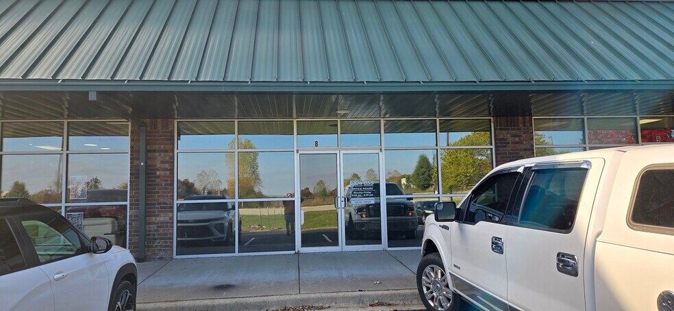 More Photos Of 2001 State Highway 248, Branson Storefront Retail Office For Lease