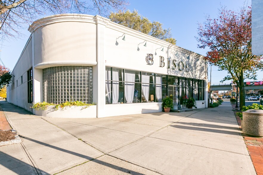 Primary Photo Of 132 N Wellwood Ave, Lindenhurst Storefront Retail Office For Sale