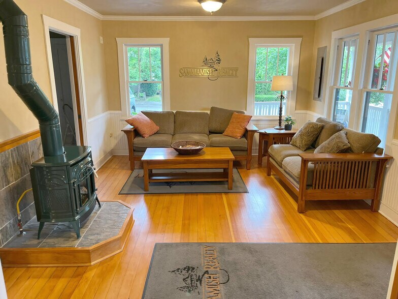 More Photos Of 23042 Ne 8th St, Sammamish Office For Sale