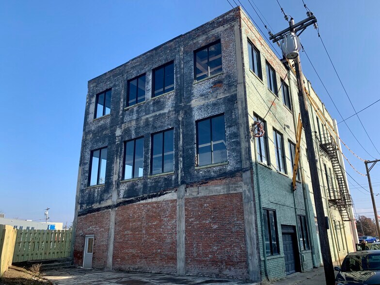 Primary Photo Of 4101 Montgomery Rd, Norwood Storefront Retail Office For Sale