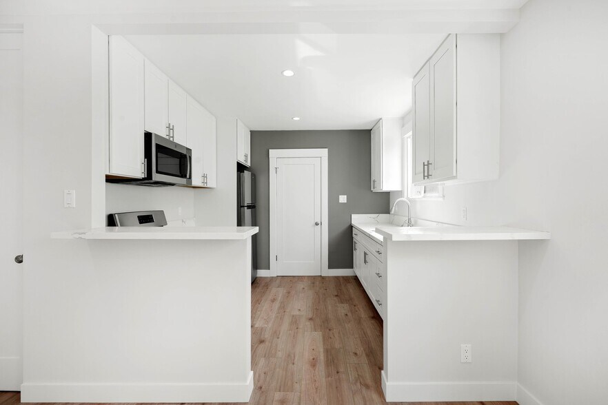 More Photos Of 522-532 Idaho Ave, Santa Monica Apartments For Sale