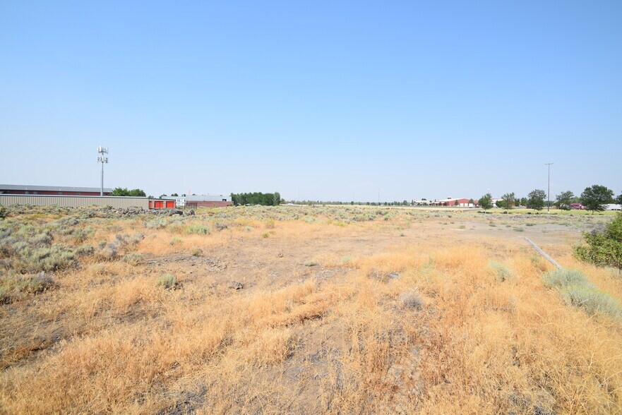 More Photos Of Lot 103-Fairgrounds Business Phase I park, Redmond Land For Sale