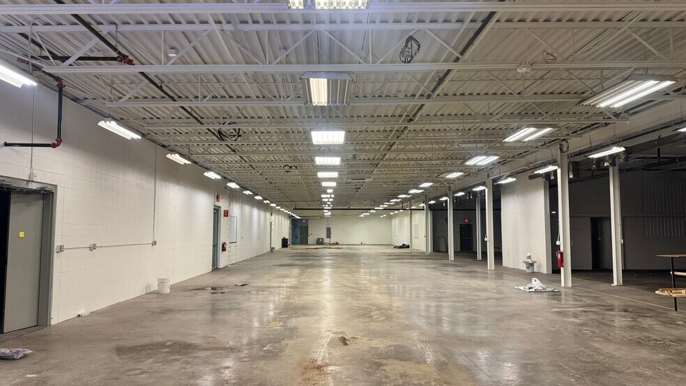 More Photos Of 2429 N Burdick St, Kalamazoo Manufacturing For Sale