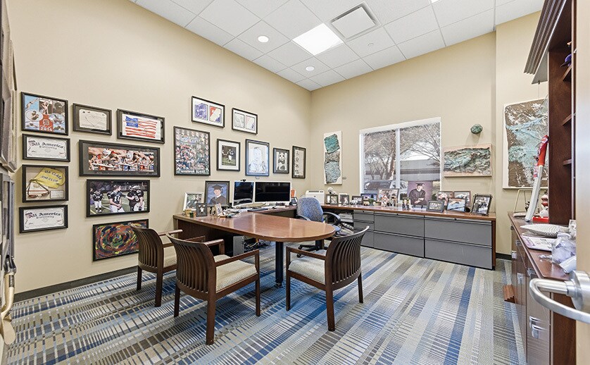 More Photos Of 521 Charcot Ave, San Jose Showroom For Sale