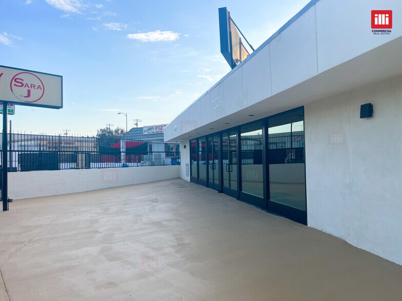 More Photos Of 7307-7309 Canoga Ave, Canoga Park Restaurant For Sale