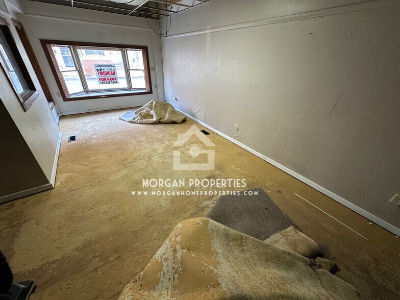 More Photos Of 510 Locust St, Middletown Storefront For Lease