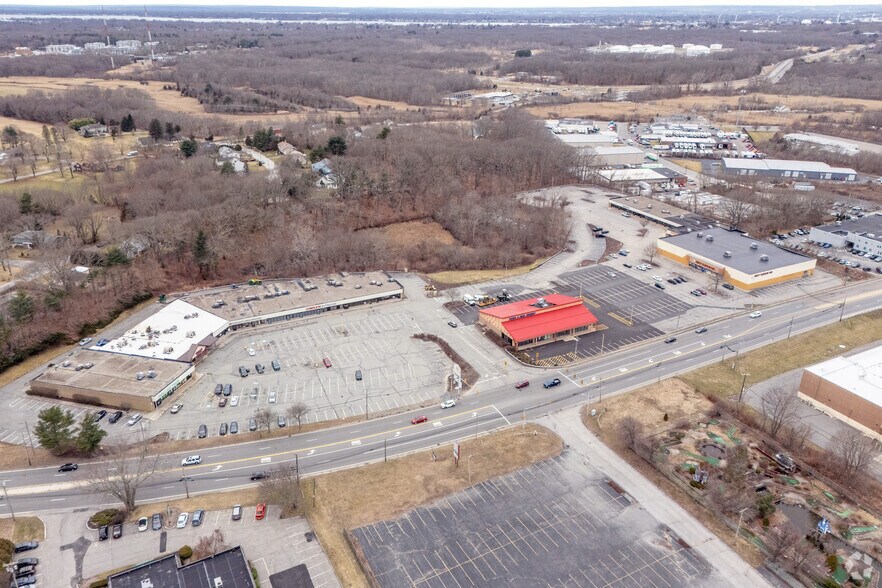More Photos Of 1265-1335 Fall River Ave, Seekonk Storefront For Lease