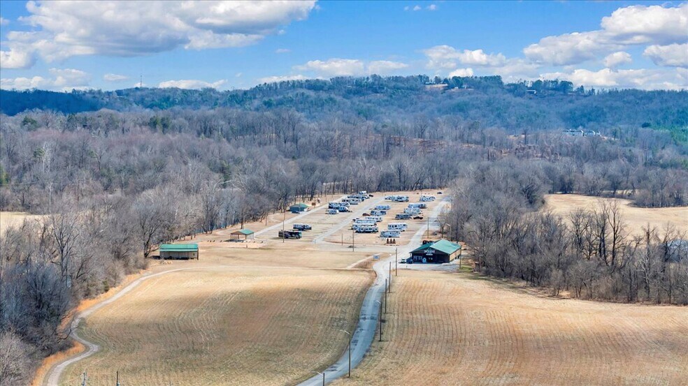 More Photos Of 319 T B Stanley Hwy, Bassett Trailer Camper Park For Sale