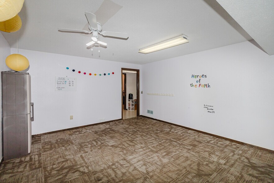 More Photos Of 1319 E 17th Ave, Hutchinson Religious Facility For Sale