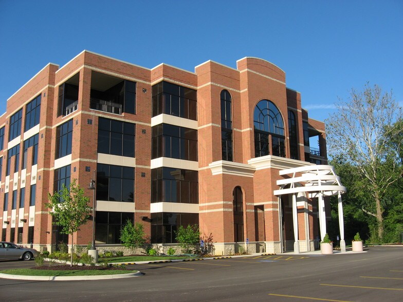 More Photos Of 822 Kumho Dr, Fairlawn Medical For Sale